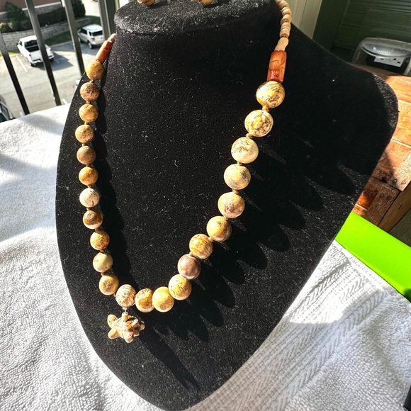 16" Stone Beaded Picture Jasper Necklace and Matching Earrings - Picture 7 of 13